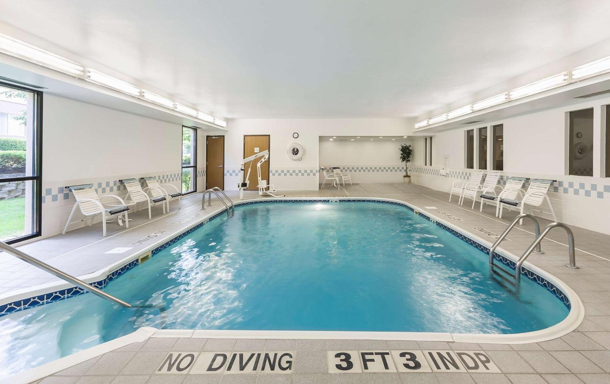 Hampton Inn Mansfield/Ontario Екстер'єр фото